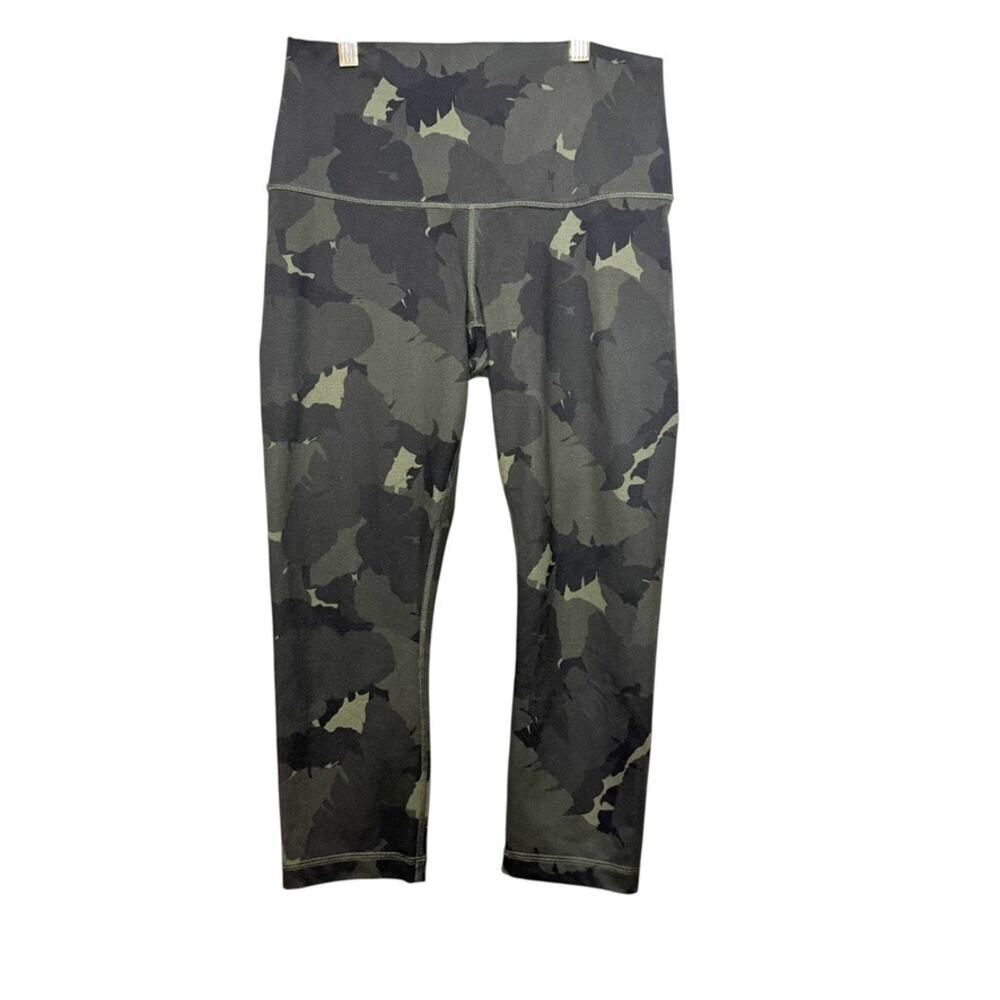 Lululemon Wunder‎ Under Cropped Leggings Stretch Fatigue Green Camo Women 6
